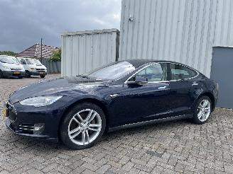 Tesla Model S Model S Liftback 85 (L1S) [270kW]  (09-2012/02-2016) picture 2