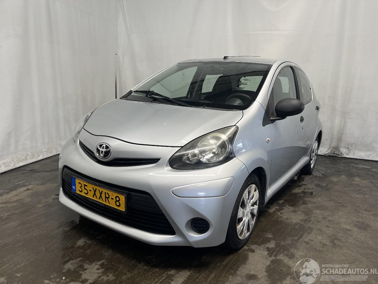 Toyota Aygo Aygo (B10) Hatchback 1.0 12V VVT-i (1KR-FE) [50kW]  (07-2005/05-2014)