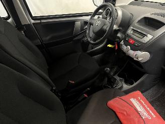 Toyota Aygo Aygo (B10) Hatchback 1.0 12V VVT-i (1KR-FE) [50kW]  (07-2005/05-2014) picture 12