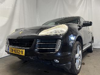 Damaged car Porsche Cayenne Cayenne (9PA) SUV 3.6 24V (M55.01) [213kW]  (02-2007/09-2010) 2008/4