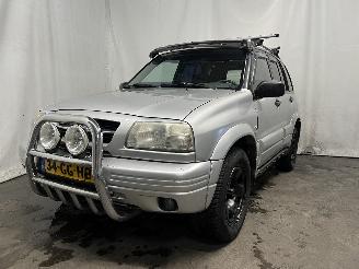 Vaurioauto  passenger cars Suzuki Grand-vitara Grand Vitara I (FT/GT/HT) SUV 2.5 V6 24V (H25A) [106kW]  (04-1998/07-2=
003) 2000/10