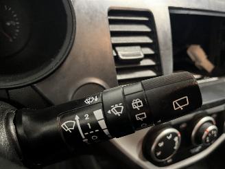 Kia Picanto Picanto (TA) Hatchback 1.0 12V (G3LA) [51kW]  (05-2011/06-2017) picture 15