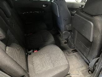 Peugeot 5008 5008 I (0A/0E) MPV 1.6 THP 16V (EP6CDT(5FV)) [115kW]  (09-2009/03-2017=
) picture 10
