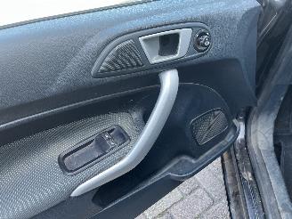 Ford Fiesta Fiesta 6 (JA8) Hatchback 1.6 TDCi 95 (TZJB(Euro 5)) [70kW]  (02-2010/1=
2-2015) picture 12