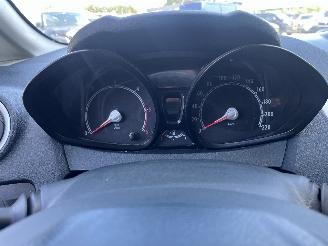 Ford Fiesta Fiesta 6 (JA8) Hatchback 1.6 TDCi 95 (TZJB(Euro 5)) [70kW]  (02-2010/1=
2-2015) picture 17