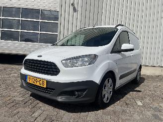 Voiture accidenté Ford Transit Transit Courier Van 1.5 TDCi 75 (UGCA) [55kW]  (02-2014/12-2023) 2017/4