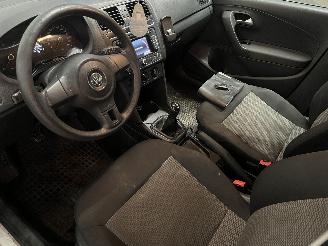 Volkswagen Polo Polo V (6R) Hatchback 1.2 TDI 12V BlueMotion (CFWA(Euro 5)) [55kW]  (1=
0-2009/05-2014) picture 12