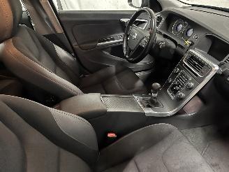 Volvo V-60 V60 I (FW/GW) Combi 1.6 DRIVe (D4162T) [84kW]  (02-2011/12-2015) picture 9