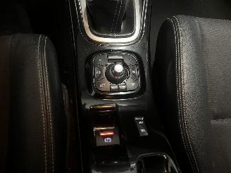 Renault Mégane Megane III Grandtour (KZ) Combi 5-drs 1.4 16V TCe 130 (H4J-700(H4J-A7)=
) [96kW]  (05-2009/02-2016) picture 17