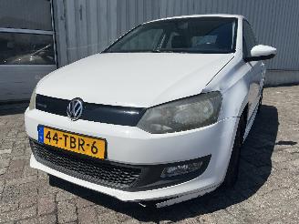 Unfallwagen Volkswagen Polo Polo V (6R) Hatchback 1.2 TDI 12V BlueMotion (CFWA(Euro 5)) [55kW]  (1=
0-2009/05-2014) 2012/1