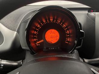 Peugeot 108 108 Hatchback 1.0 12V (1KRFE(CFB)) [51kW]  (05-2014/...) picture 20