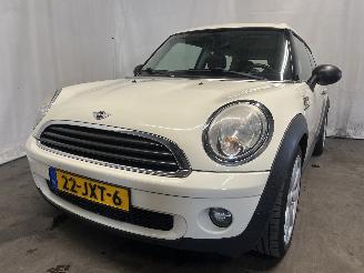 krockskadad bil auto Mini Clubman Clubman (R55) Combi 1.4 16V One (N12-B14A) [70kW]  (03-2009/02-2010) 2009/9