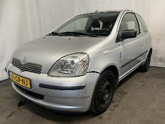 Toyota Yaris Yaris (P1) Hatchback 1.3 16V VVT-i (2NZFE) [63kW]  (08-1999/11-2005) picture 3