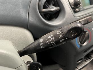Toyota Yaris Yaris (P1) Hatchback 1.3 16V VVT-i (2NZFE) [63kW]  (08-1999/11-2005) picture 21