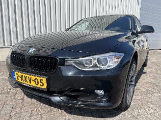 Avarii autoturisme BMW 3-serie 3 serie Touring (F31) Combi 320i 2.0 16V (N20-B20B) [135kW]  (11-2012/=
06-2015) 2013/6