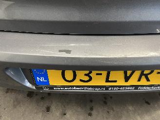 Volkswagen Golf Golf VI (5K1) Hatchback 1.2 TSI BlueMotion (CBZB) [77kW]  (11-2008/11-=
2012) picture 15
