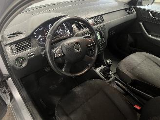 Skoda Rapid Rapid Liftback 1.2 TSI (CBZA) [63kW]  (07-2012/05-2015) picture 12