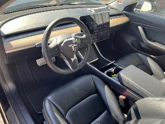 Tesla Model 3 Model 3 Sedan Long Range 75kWh (A0003K87Long Range 75kWh) [220kW]  (03=
-2019/...) picture 21