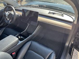 Tesla Model 3 Model 3 Sedan Long Range 75kWh (A0003K87Long Range 75kWh) [220kW]  (03=
-2019/...) picture 19