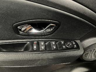 Renault Mégane Megane III Grandtour (KZ) Combi 5-drs 1.5 dCi 110 (K9K-656(K9K-G6)) [8=
1kW]  (02-2009/04-2016) picture 22
