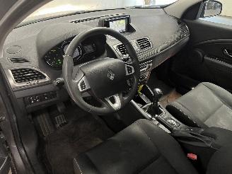 Renault Mégane Megane III Grandtour (KZ) Combi 5-drs 1.5 dCi 110 (K9K-656(K9K-G6)) [8=
1kW]  (02-2009/04-2016) picture 14