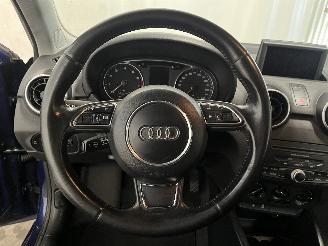 Audi A1 A1 (8X1/8XK) Hatchback 3-drs 1.2 TFSI (CBZA) [63kW]  (05-2010/04-2015)= picture 22