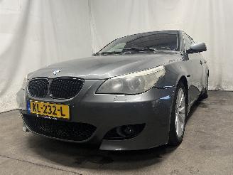 Vaurioauto  passenger cars BMW 5-serie 5 serie (E60) Sedan 525i 24V (M54-B25(256S5)) [141kW]  (09-2003/02-200=
5) 2004/1