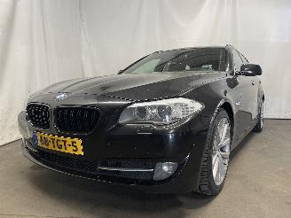 damaged passenger cars BMW 5-serie 5 serie Touring (F11) Combi 528i 16V (N20-B20A) [180kW]  (09-2011/02-2=
017) 2012/1