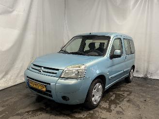 krockskadad bil auto Citroën Berlingo Berlingo Cinqspace, Multispace MPV 1.6 16V (TU5JP4(NFU)) [80kW]  (10-2=
000/12-2011) 2005/8