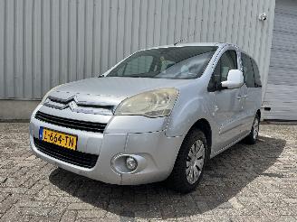 krockskadad bil auto Citroën Berlingo Berlingo Cinqspace, Multispace MPV 1.6 Hdi 16V 90 (DV6ATED4(9HX)) [66k=
W]  (04-2008/12-2018) 2010/7