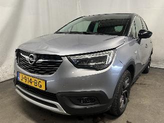 Voiture accidenté Opel Crossland Crossland (X) SUV 1.2 Turbo 12V (D12XHL(EB2ADT)) [81kW]  (03-2017/...)= 2020/8