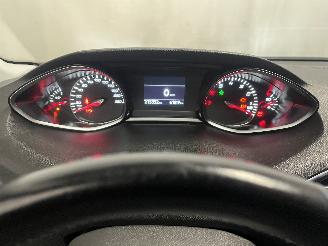 Peugeot 308 308 (L3/L8/LB/LH/LP) Hatchback 5-drs 1.2 12V e-THP PureTech 130 (EB2DT=
S(HNY)) [96kW]  (11-2013/06-2021) picture 23