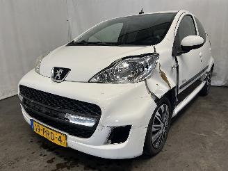 krockskadad bil auto Peugeot 107 107 Hatchback 1.0 12V (384F(1KR)) [50kW]  (06-2005/05-2014) 2011/3