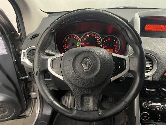 Renault Koleos Koleos I SUV 2.5 16V (2TR-702) [126kW]  (09-2008/06-2017) picture 23