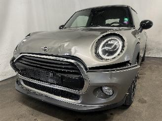 damaged passenger cars Mini Mini Mini (F56) Hatchback 3-drs 1.5 12V Cooper (B38A15A) [100kW]  (12-2013/=
=2E..) 2019/3