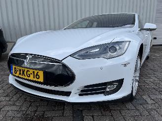 uszkodzony samochody osobowe Tesla Model S Model S Liftback 85 (L1S) [270kW]  (09-2012/02-2016) 2014/9