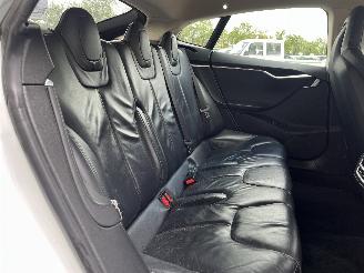 Tesla Model S Model S Liftback 85 (L1S) [270kW]  (09-2012/02-2016) picture 19