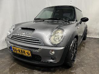 Unfallwagen Mini Mini Mini (R50/53) Hatchback 1.6 16V Cooper S (W11-B16A) [125kW]  (07-2004/=
09-2006) 2004/7