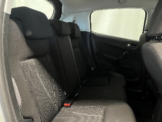 Peugeot 208 208 I (CA/CC/CK/CL) Hatchback 1.2 Vti 12V PureTech 82 (EB2F(HMZ)) [60k=
W]  (03-2012/12-2019) picture 16
