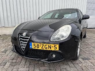 Damaged car Alfa Romeo Giulietta Giulietta (940) Hatchback 1.4 TB 16V MultiAir (940.A.2000) [125kW]  (0=
4-2010/10-2018) 2012/11