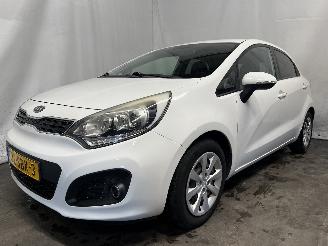 Kia Rio Rio III (UB) Hatchback 1.2 CVVT 16V (G4LA5) [63kW]  (09-2011/12-2017) picture 2