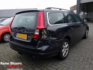 Volvo V-70 2.4 D5 Summum 215pk picture 3