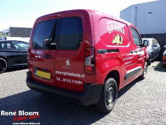 krockskadad bil bedrijf Peugeot Partner 1.5 Blue HDI Premium 75pk 2021/3