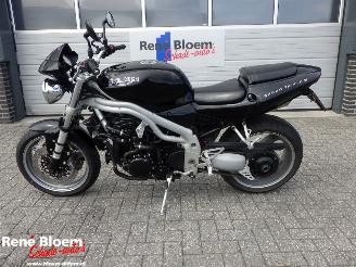Vaurioauto  motor cycles Triumph Speed Triple 955i 2003/3