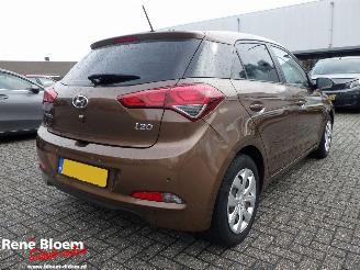 skadebil auto Hyundai I-20 1.2 HP i-Motion Comfort Navi 2016/1