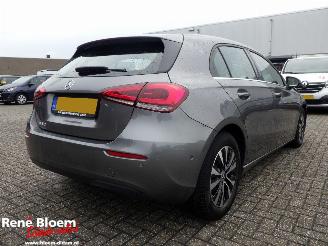 skadebil auto Mercedes A-klasse 180 Business Solution AMG 136pk 2022/2