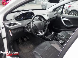 Peugeot 2008 1.2 PureTech Navi GT-Line picture 15