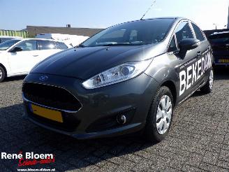 krockskadad bil auto Ford Fiesta 1.5 TDCI Style 95pk Airco 2017/5