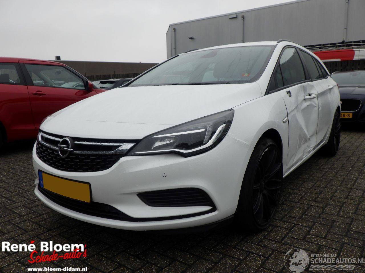 Opel Astra SPORTS TOURER 1.0 Online Edition Navi 5-drs
