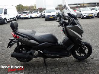 Yamaha XMAX 250  picture 2